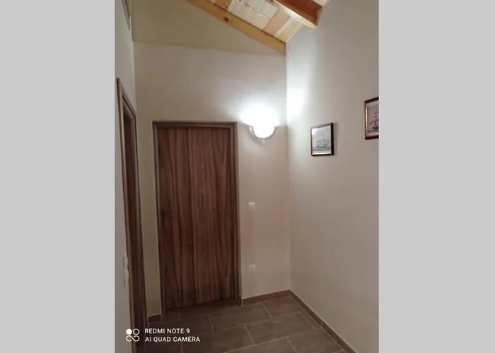 Avocado House * Finikounta