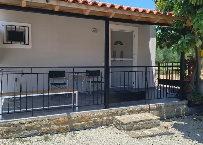 Avocado House Holiday home Finikounta